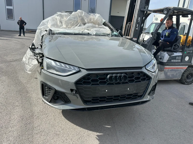 Audi A4 2.0 TDI Facelift S-line, снимка 5 - Автомобили и джипове - 36311224