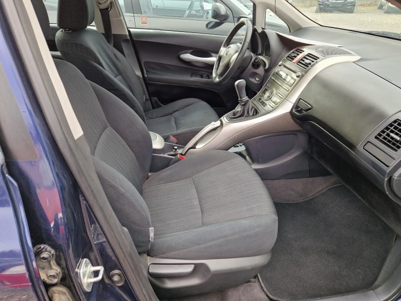 Toyota Auris 1.4D4D/90КОНЯ, снимка 10 - Автомобили и джипове - 47784494