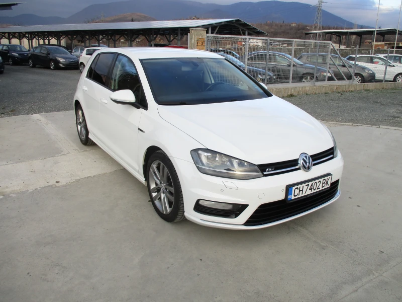 VW Golf 1.6/ДИЗЕЛ/110кс./R-Line/КАТО НОВА/, снимка 2 - Автомобили и джипове - 48335943