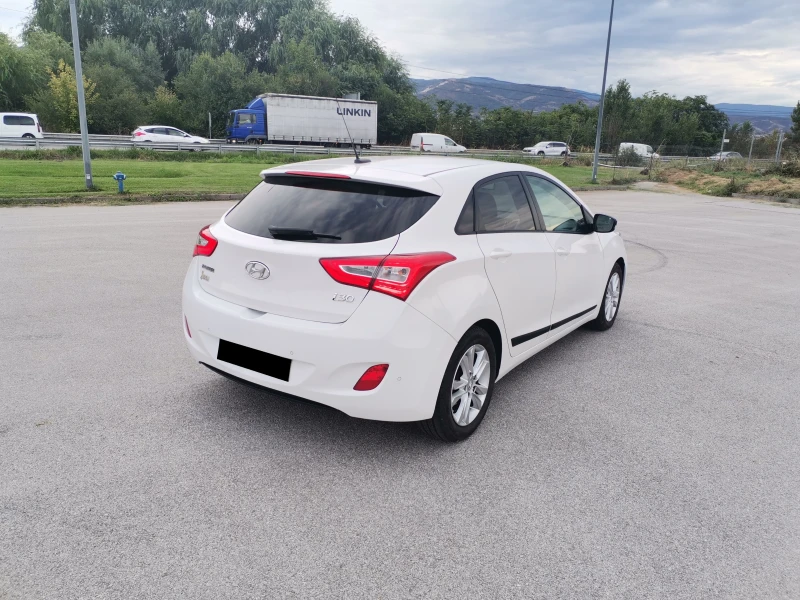 Hyundai I30 1.6, снимка 7 - Автомобили и джипове - 48414650