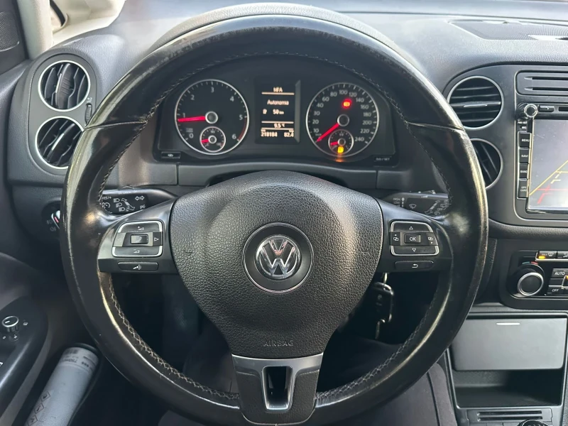 VW Golf Plus 1.6TDi105ксУНИКАТ , снимка 16 - Автомобили и джипове - 48442948