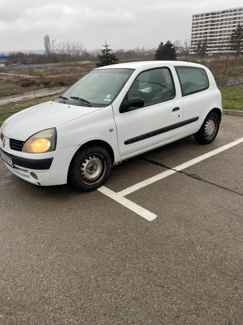 Renault Clio, снимка 2 - Автомобили и джипове - 48480954