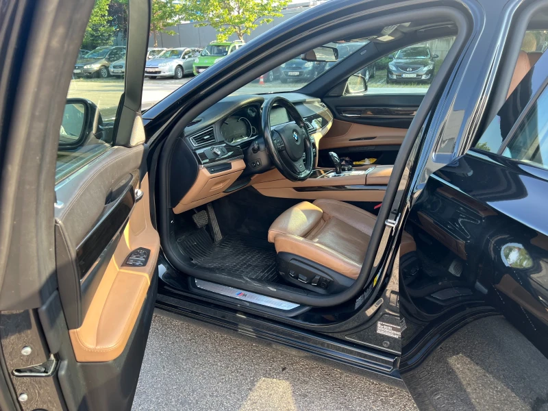 BMW 750, снимка 8 - Автомобили и джипове - 52965281