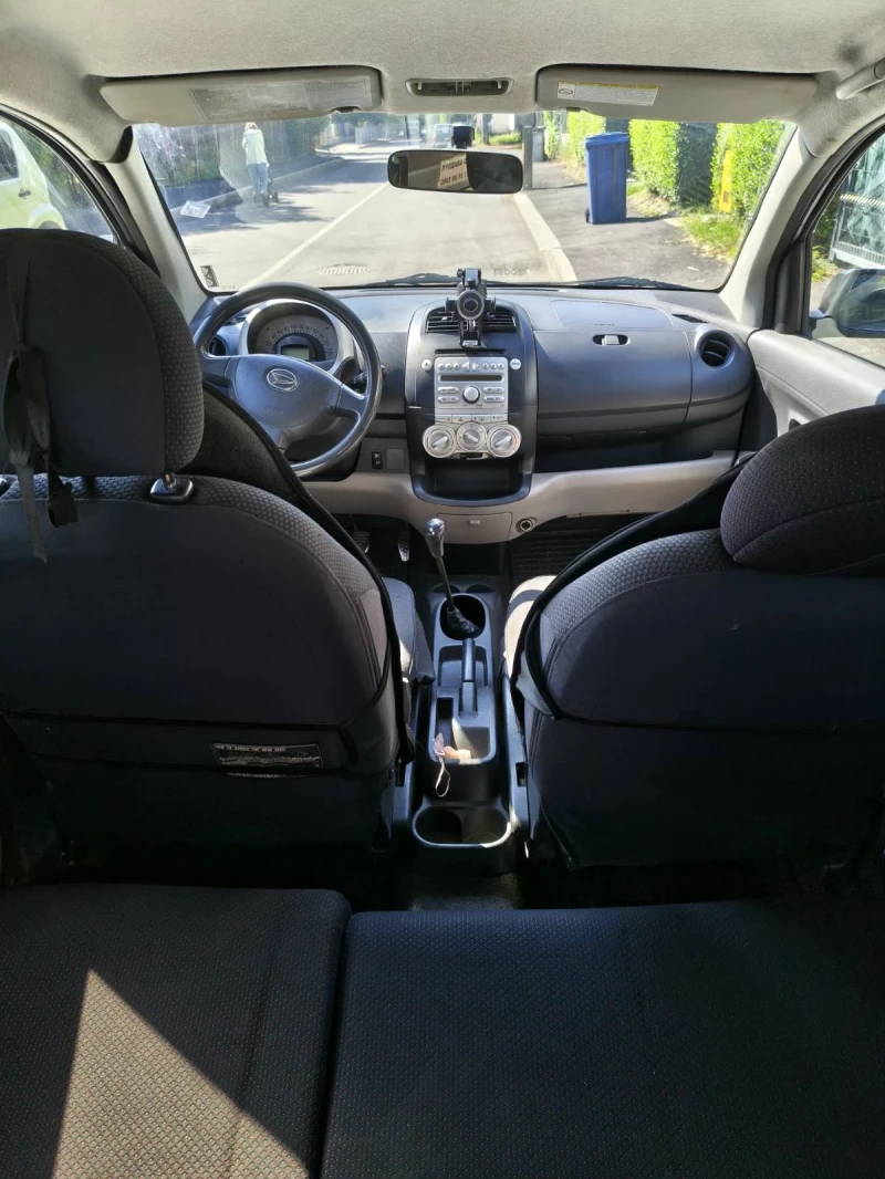 Daihatsu Sirion GAS BENZIN, снимка 7 - Автомобили и джипове - 50979489