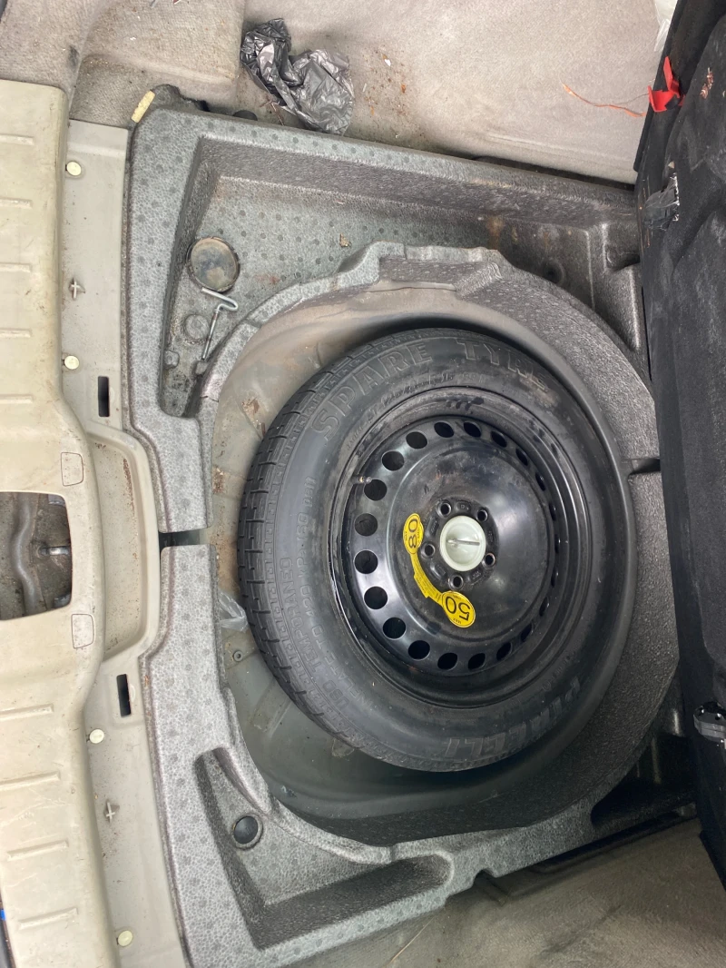 Volvo V50 2.0hdi, снимка 8 - Автомобили и джипове - 51753527