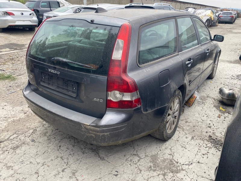 Volvo V50 2.0hdi, снимка 4 - Автомобили и джипове - 51753527