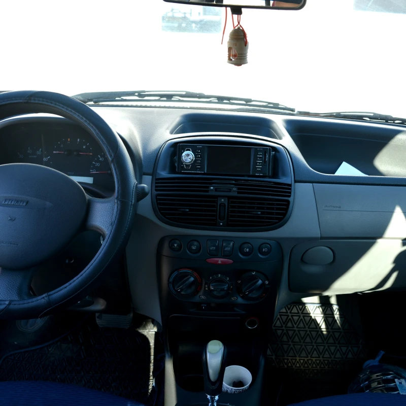 Fiat Punto 1.2 i, снимка 7 - Автомобили и джипове - 51767471