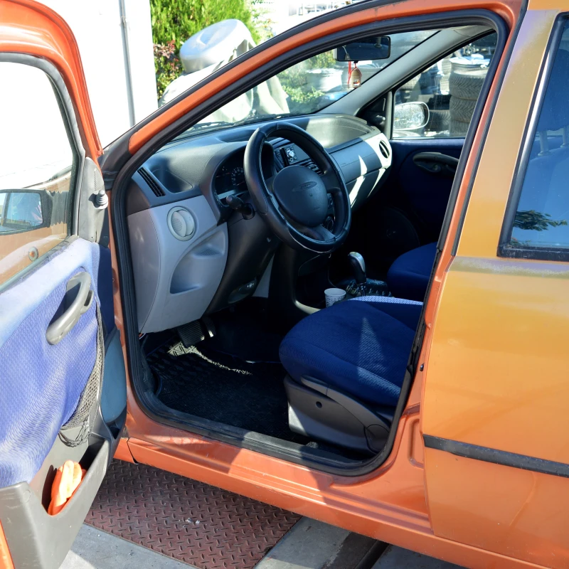 Fiat Punto 1.2 i, снимка 5 - Автомобили и джипове - 51767471