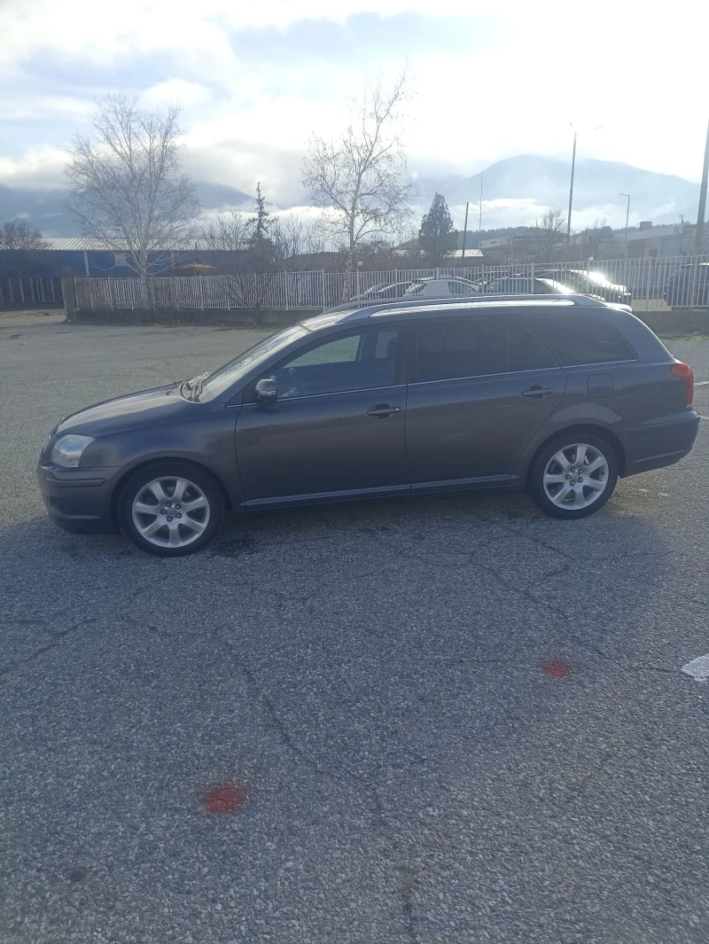 Toyota Avensis, снимка 2 - Автомобили и джипове - 52592362