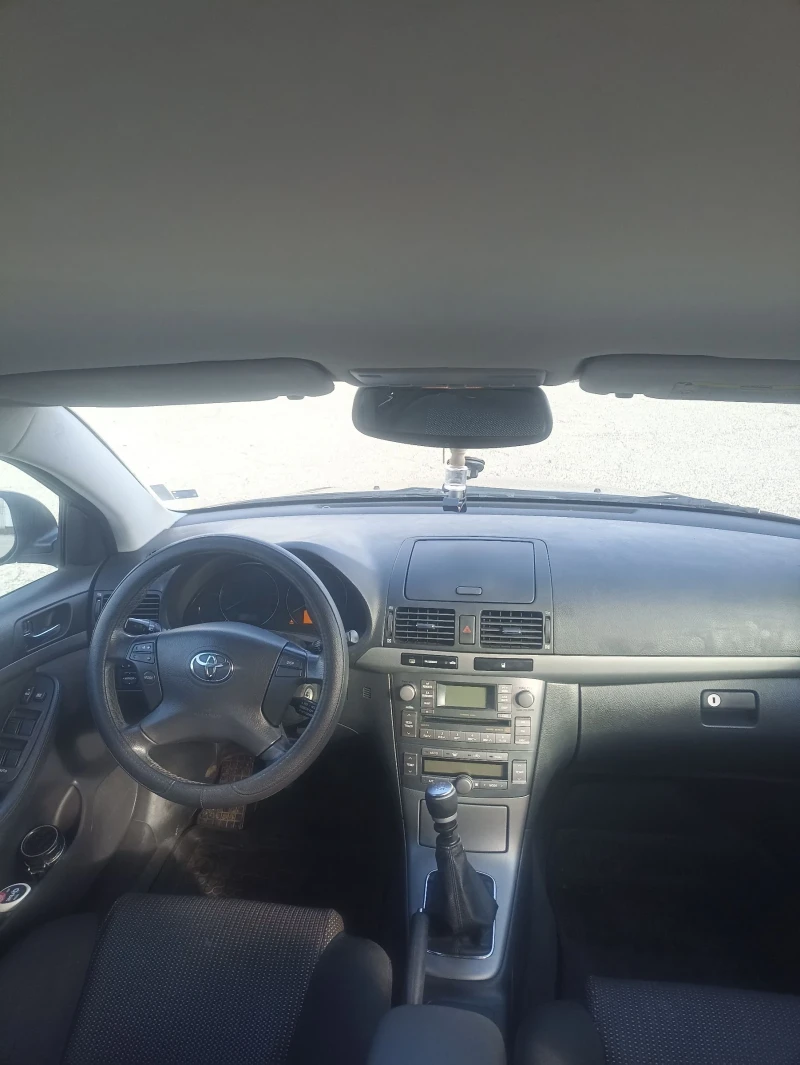 Toyota Avensis, снимка 7 - Автомобили и джипове - 52592362