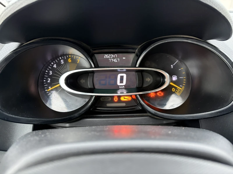 Renault Clio 1.2i LPG, снимка 16 - Автомобили и джипове - 53180989