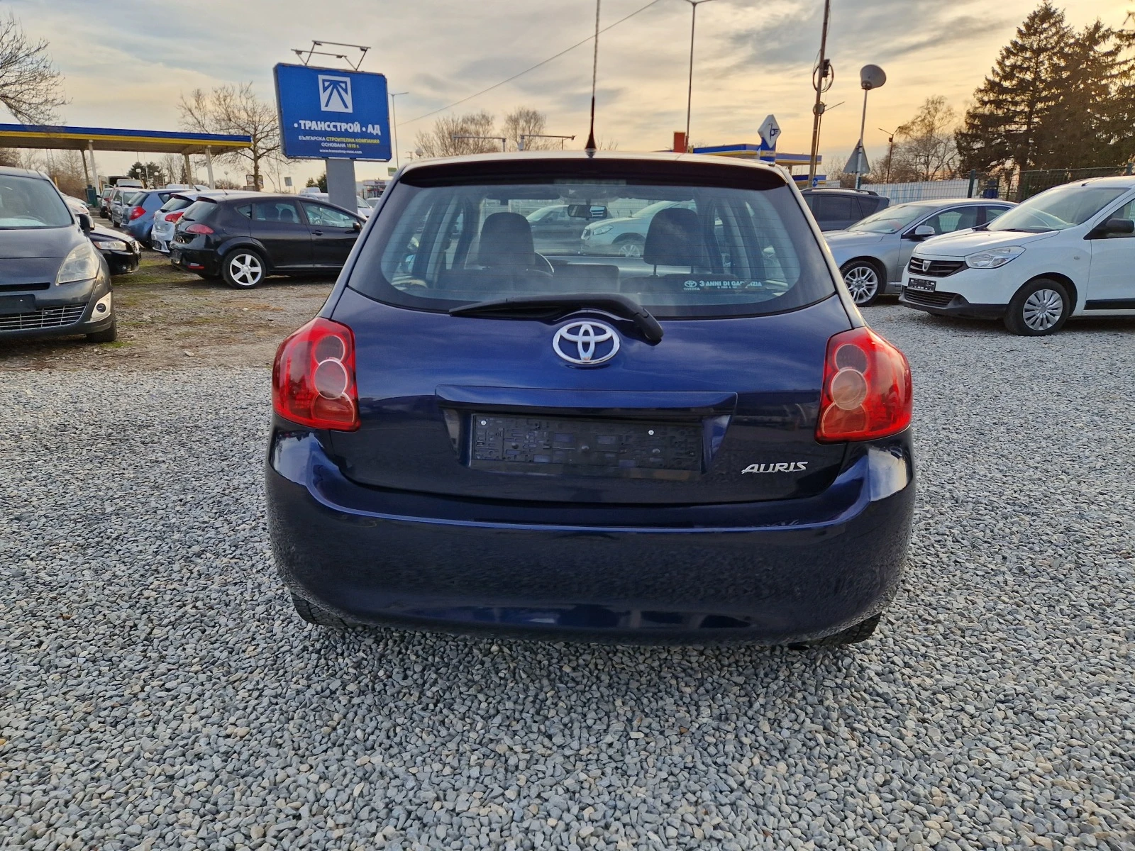 Toyota Auris 1.4D4D/90КОНЯ - изображение 6