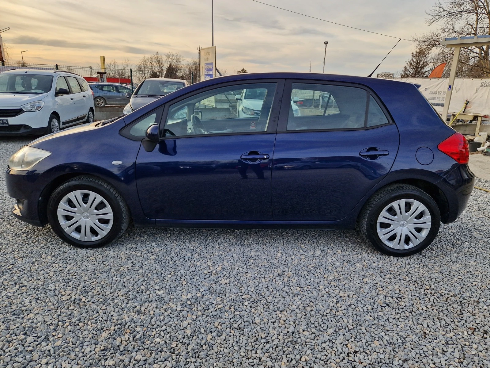 Toyota Auris 1.4D4D/90КОНЯ - изображение 8