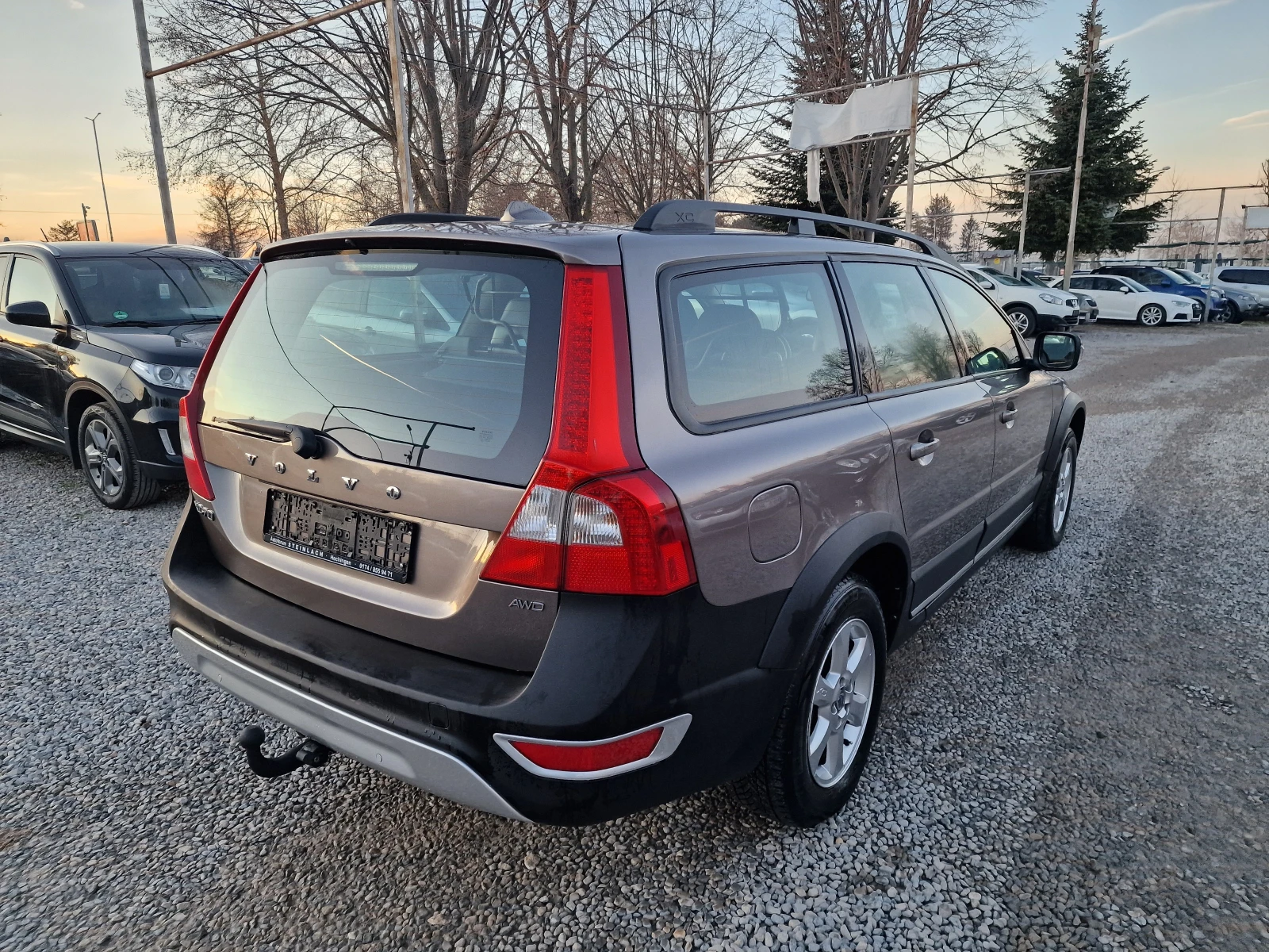 Volvo Xc70 2.4D-185k.s-NAVI-4x4-D5-РЪЧКА-6ск-FULL - изображение 4