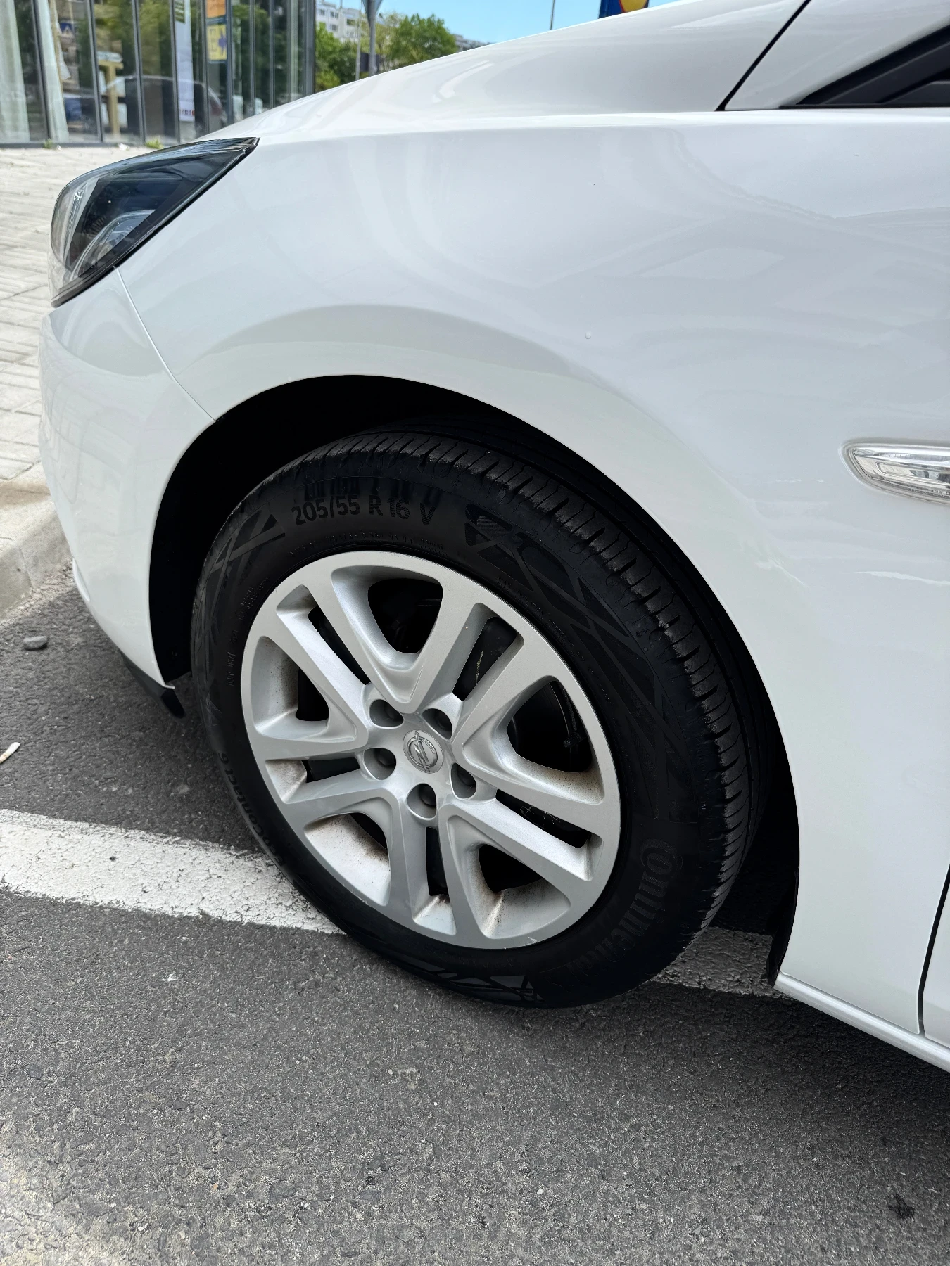 Opel Astra 1.4 Turbo - изображение 4