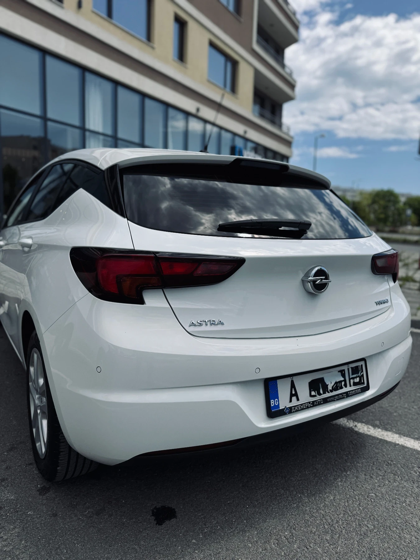 Opel Astra 1.4 Turbo - изображение 6