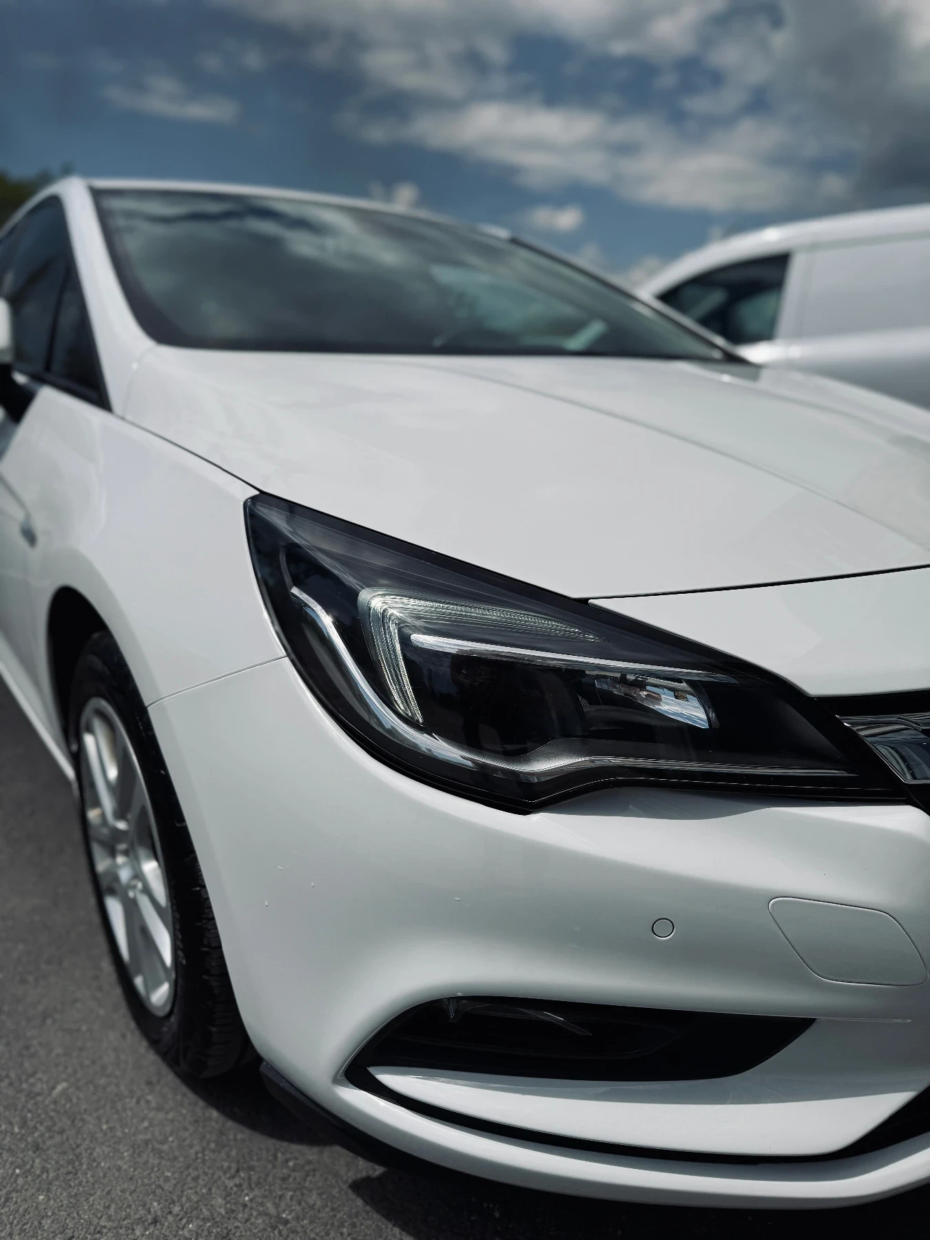Opel Astra 1.4 Turbo - изображение 3