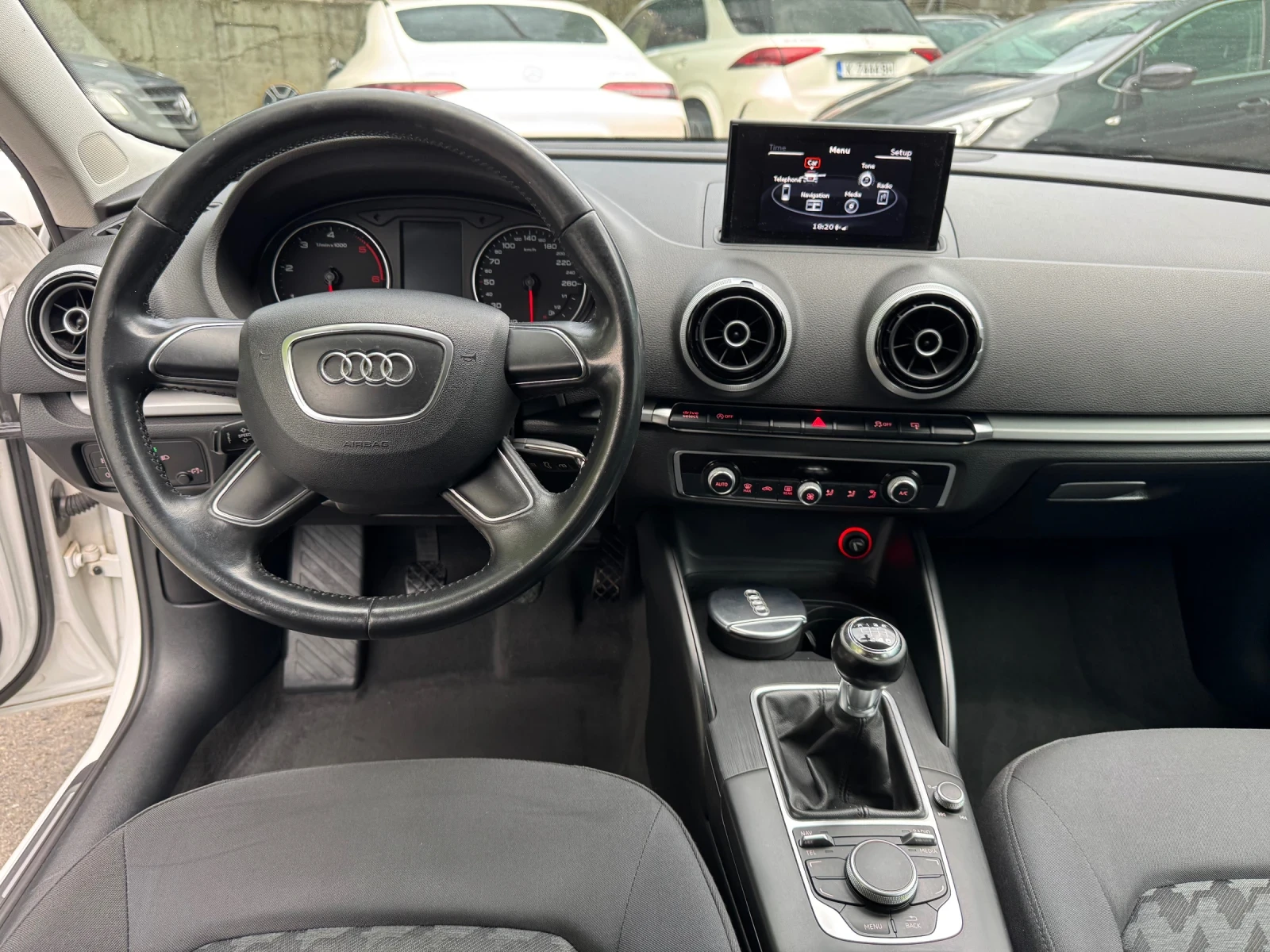 Audi A3 1.6TDI* Euro6* S-Line  - изображение 6