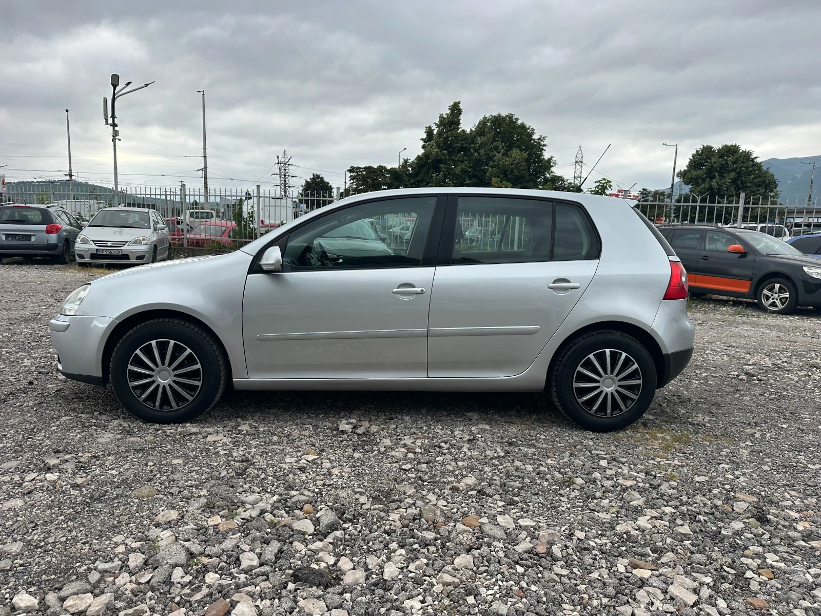 VW Golf 1.9TDI 90kc - изображение 2