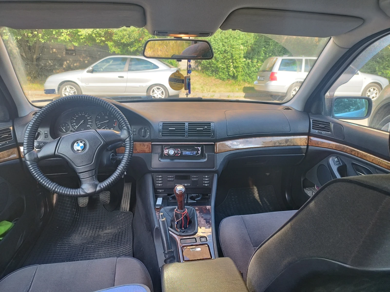 BMW 520  - изображение 7