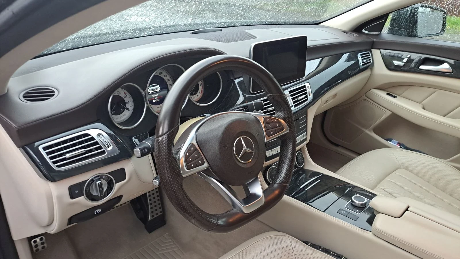 Mercedes-Benz CLS 350 4 MATIC, AMG, 2017, 360, ПРУЖИНИ! | Mobile.bg — изображение 6