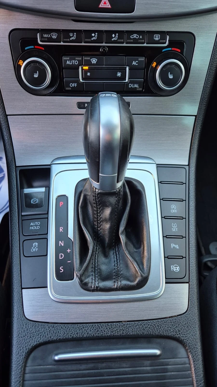 VW Passat 2.0 TDI 140 к.с. DSG - изображение 9