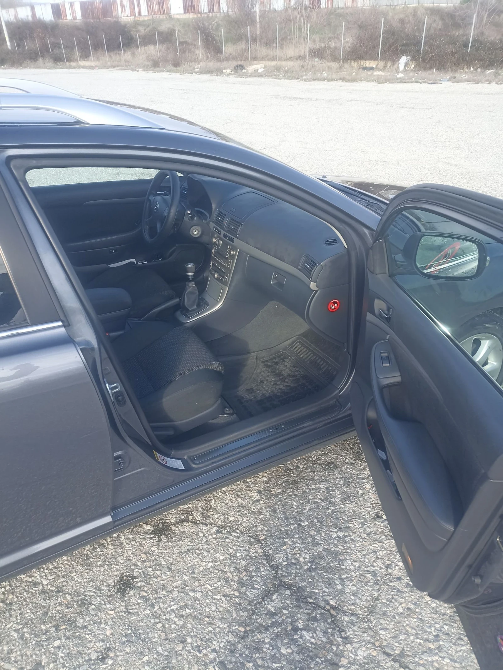 Toyota Avensis  - изображение 5