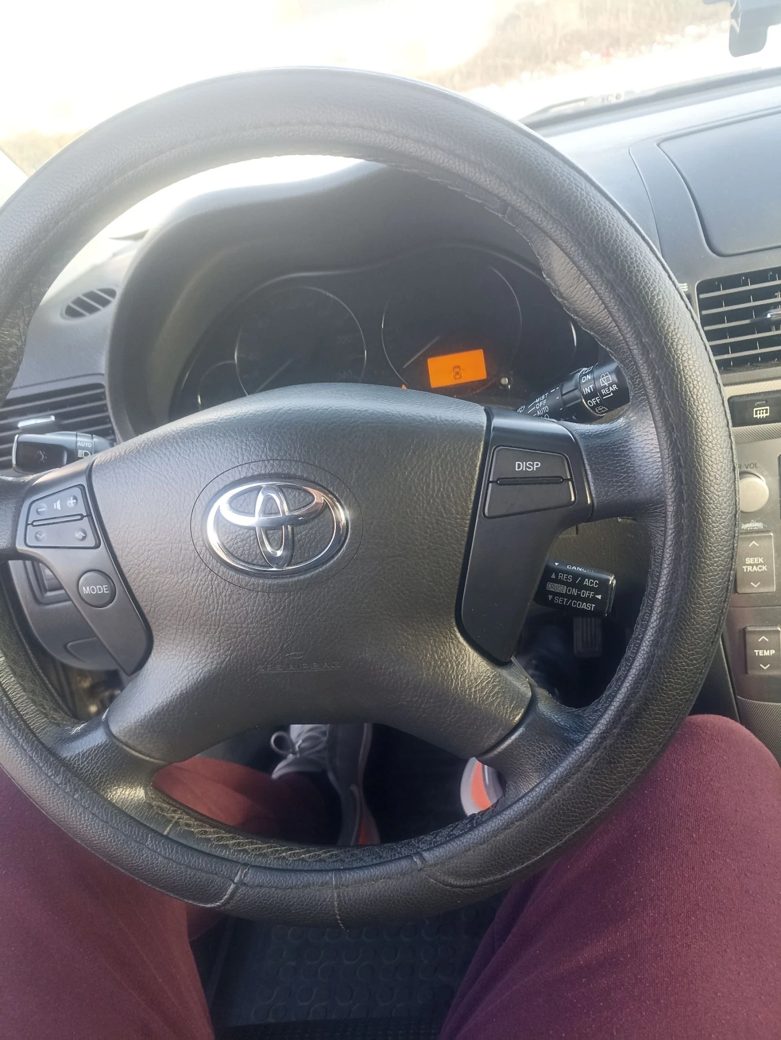 Toyota Avensis  - изображение 8