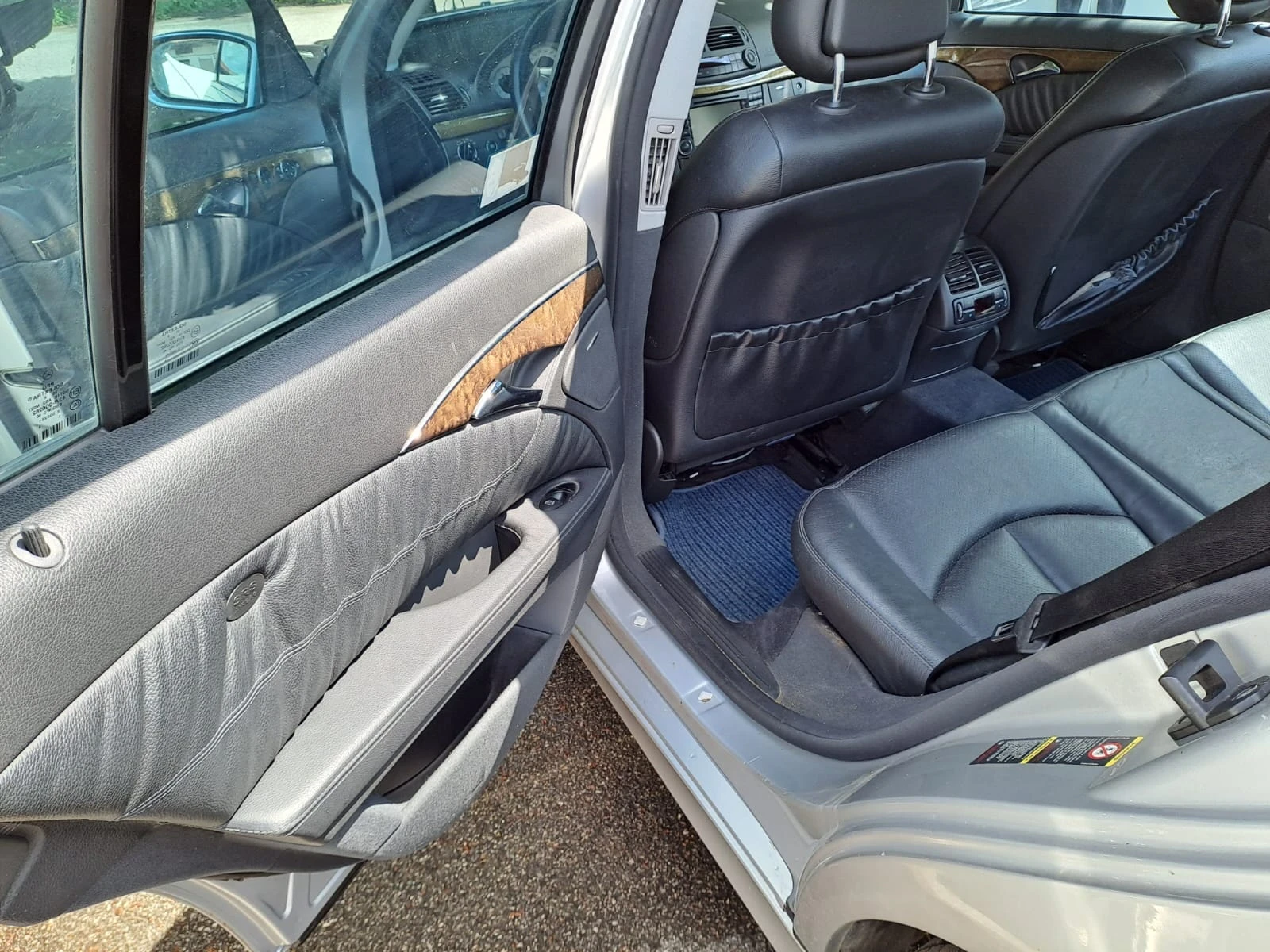 Mercedes-Benz E 320  - изображение 10