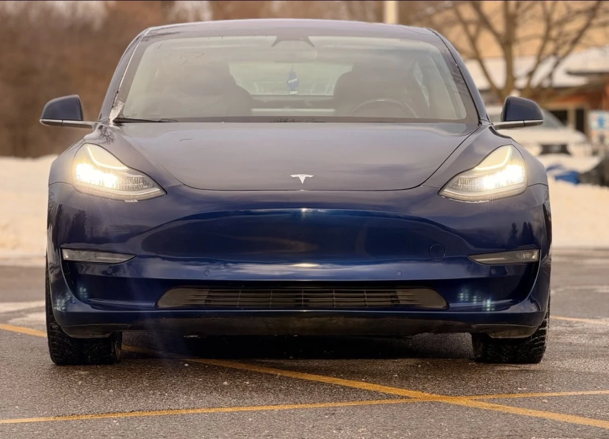 Tesla Model 3 LONG RANGE * * DUAL MOTOR * * AWD * * CARFAX * *  - изображение 2