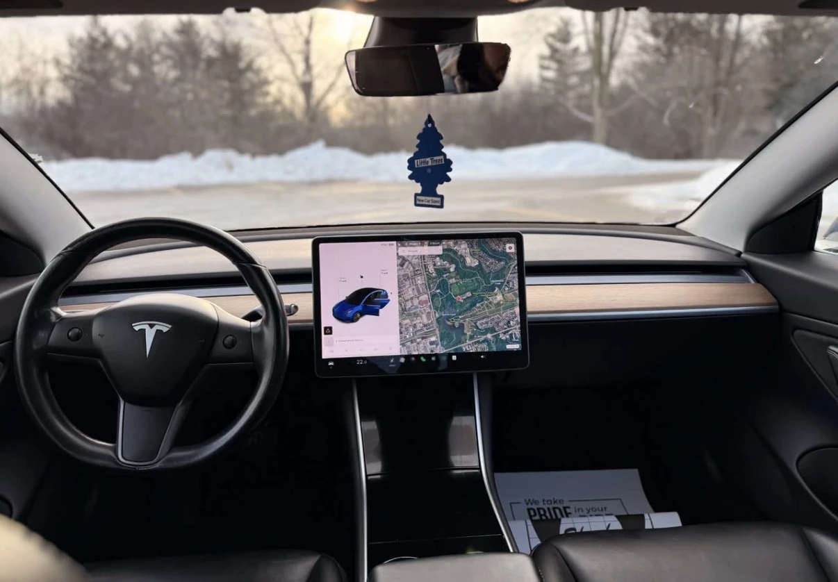 Tesla Model 3 LONG RANGE * * DUAL MOTOR * * AWD * * CARFAX * *  - изображение 10