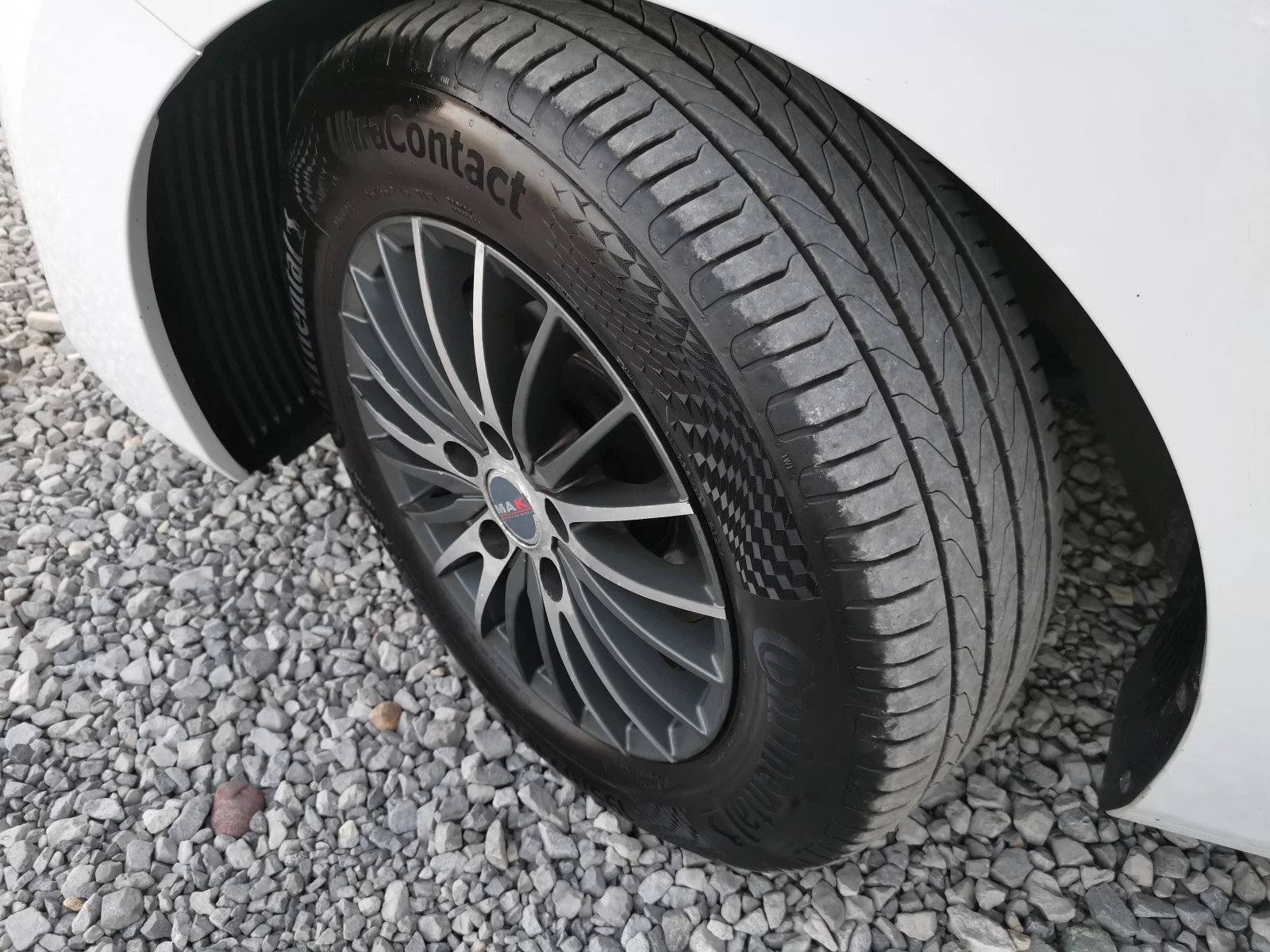 Hyundai I30 1.6d Auto TOP!, снимка 12 - Автомобили и джипове - 53828716