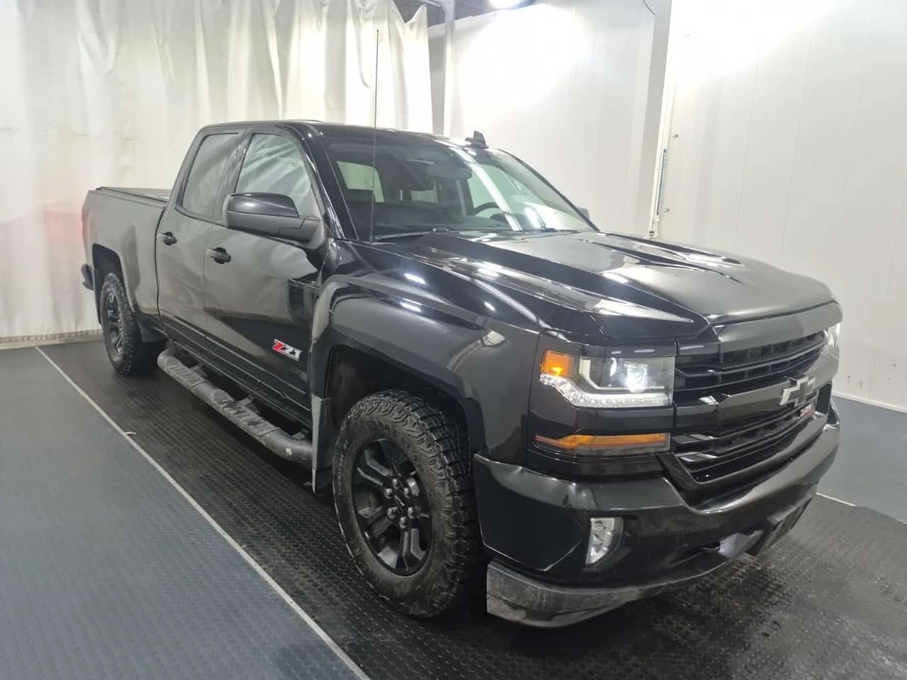 Chevrolet Silverado * LT * CARFAX * ЦЕНА ДО БГ, снимка 2 - Автомобили и джипове - 54042686