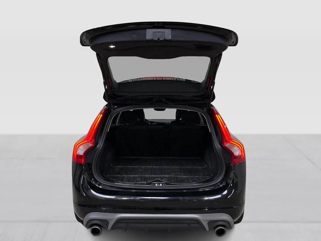 Volvo V60 T5 Dynamic* АвтоКредит* (ЦЕНА ДО БГ), снимка 8 - Автомобили и джипове - 54208236