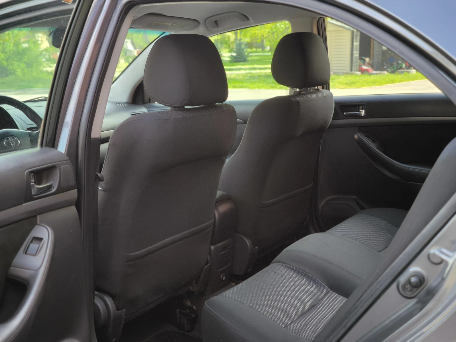 Toyota Avensis D-4D 125 к.с., снимка 12 - Автомобили и джипове - 54400166
