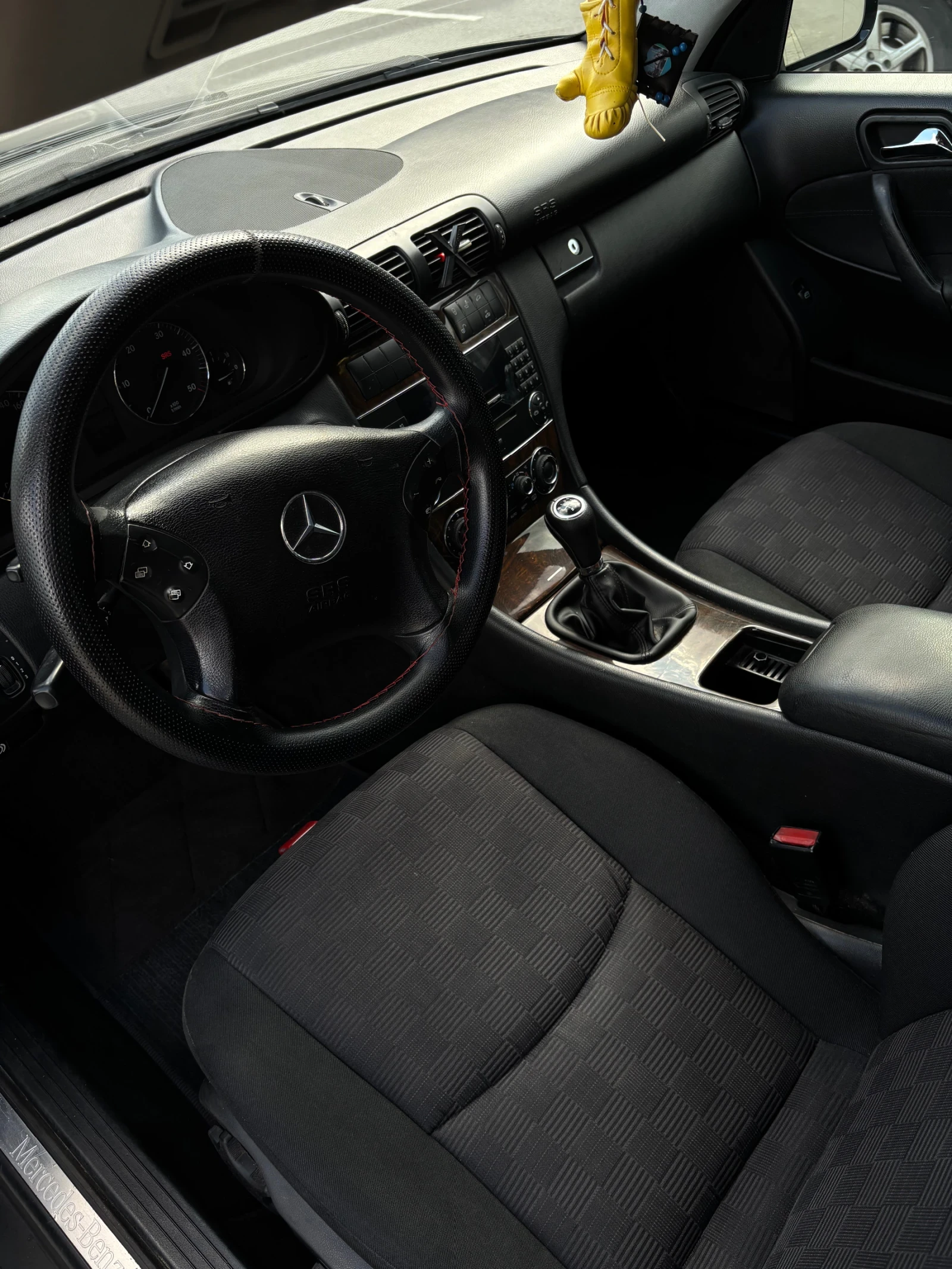 Mercedes-Benz C 200, снимка 6 - Автомобили и джипове - 55283422