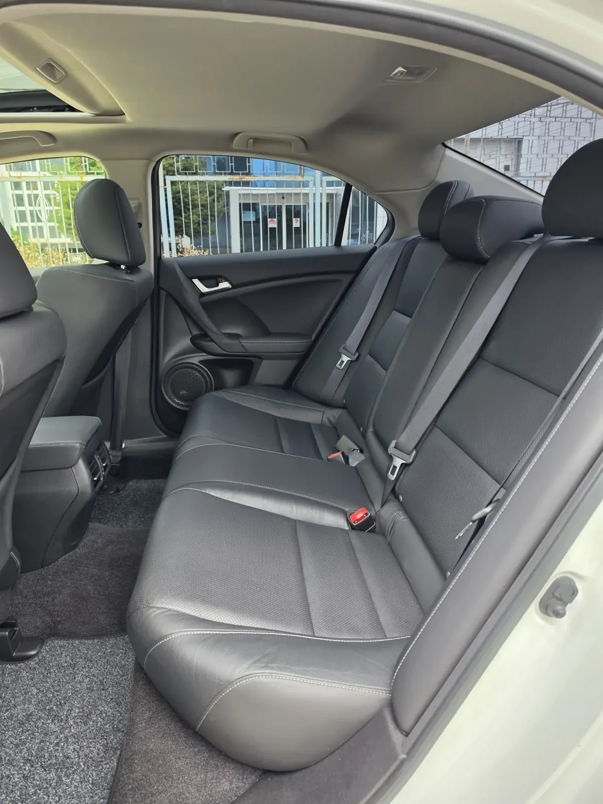 Honda Accord 2.4i Distronic+ Line Asist* Пълна история в ХОНДА, снимка 13 - Автомобили и джипове - 55402707