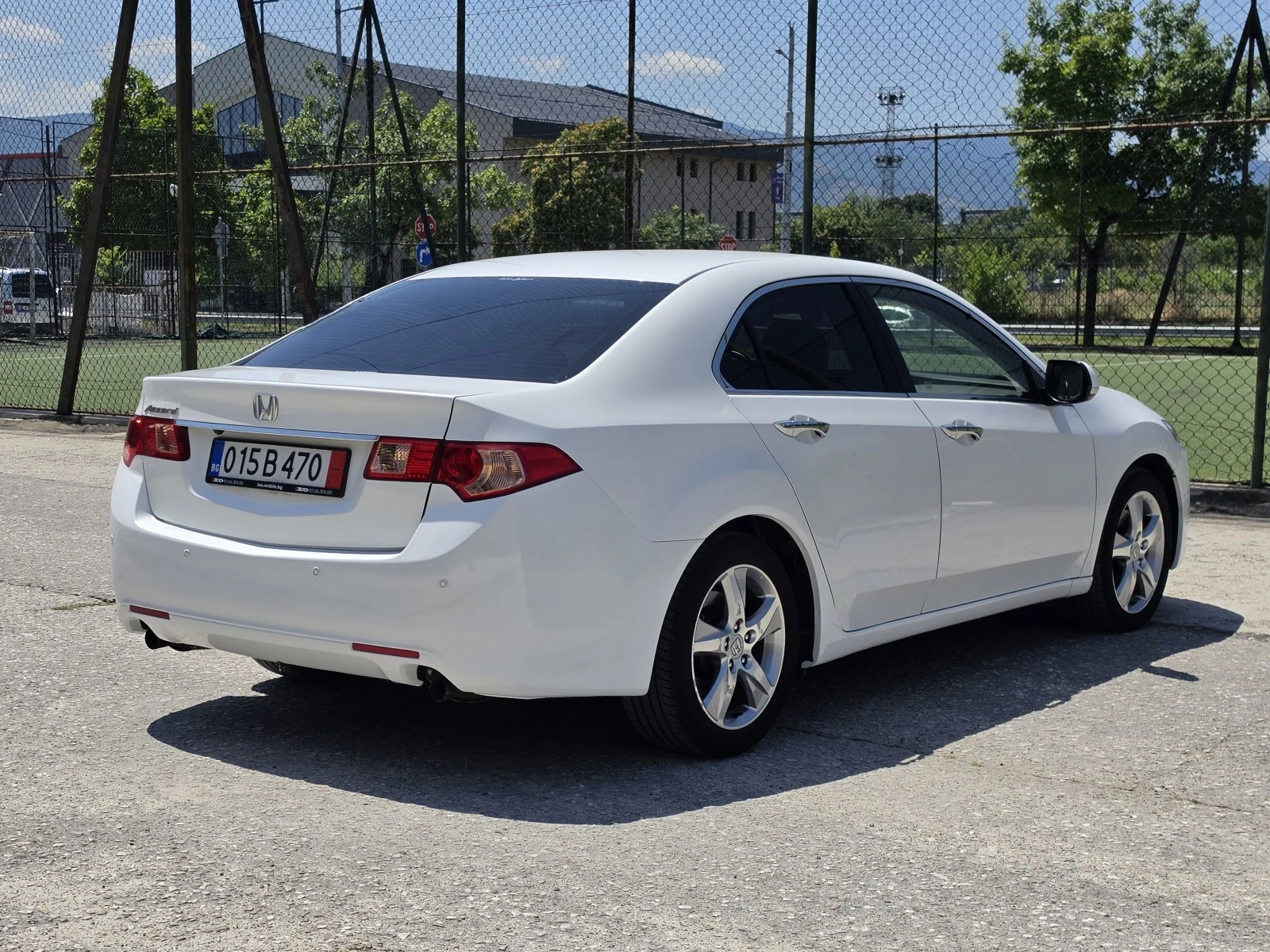 Honda Accord 2.4i Distronic+ Line Asist* Пълна история в ХОНДА, снимка 5 - Автомобили и джипове - 55402707