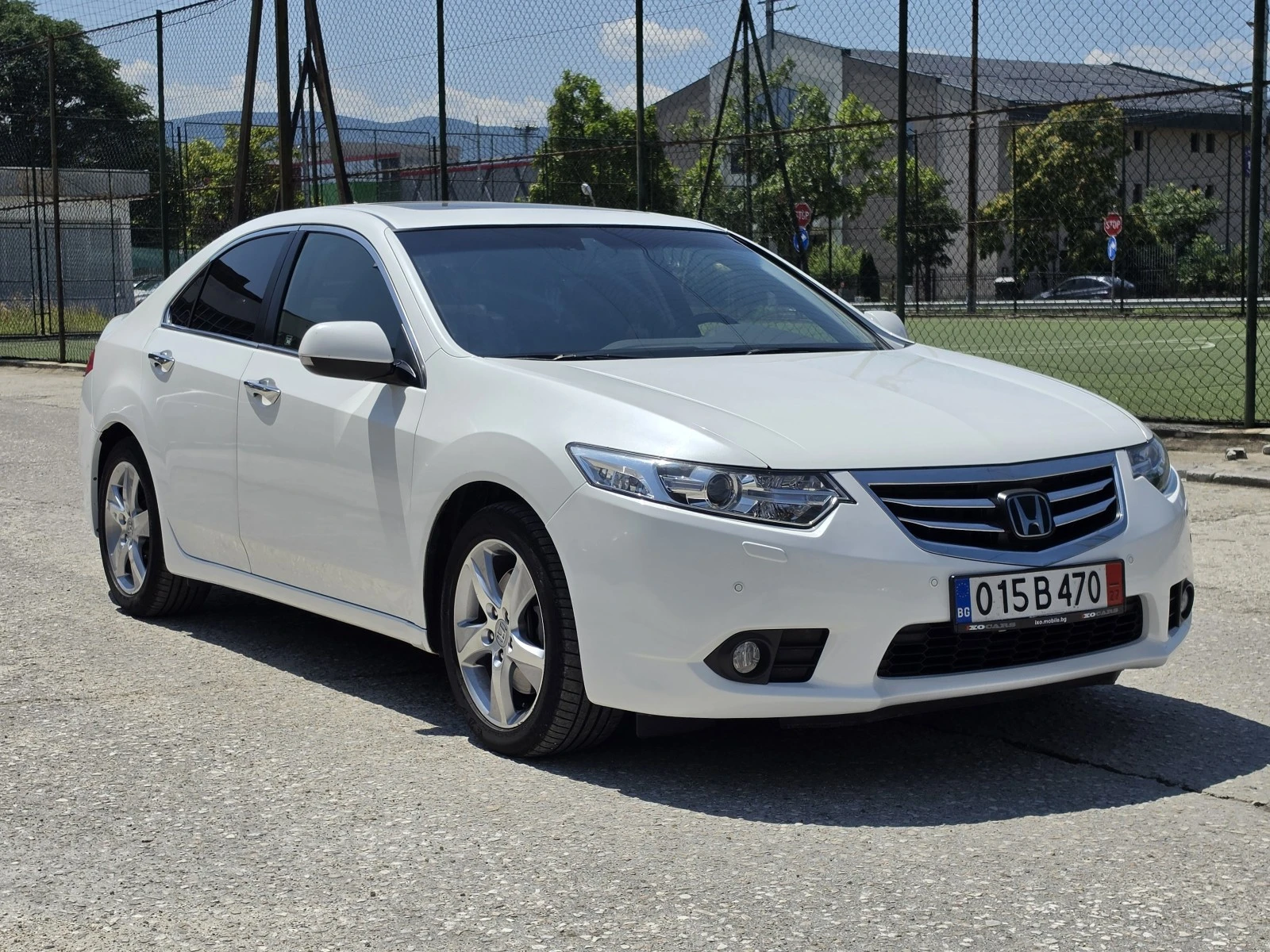 Honda Accord 2.4i Distronic+ Line Asist* Пълна история в ХОНДА, снимка 3 - Автомобили и джипове - 55402707