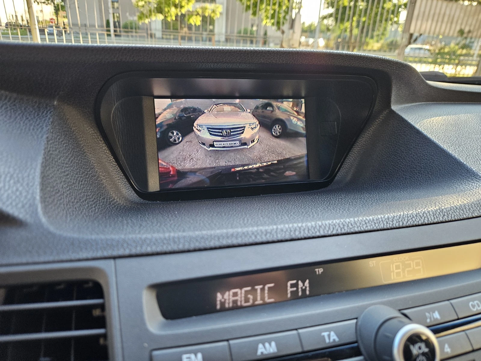 Honda Accord 2.4i Distronic+ Line Asist* Пълна история в ХОНДА, снимка 12 - Автомобили и джипове - 55402707
