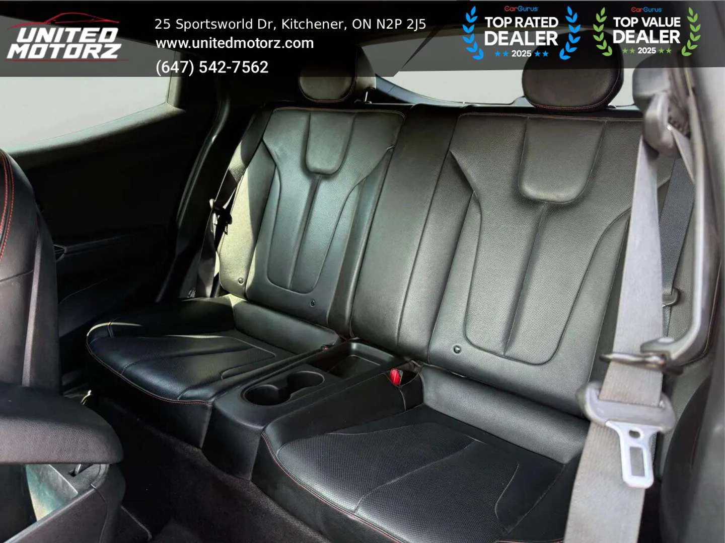 Hyundai Veloster , снимка 16 - Автомобили и джипове - 56019534