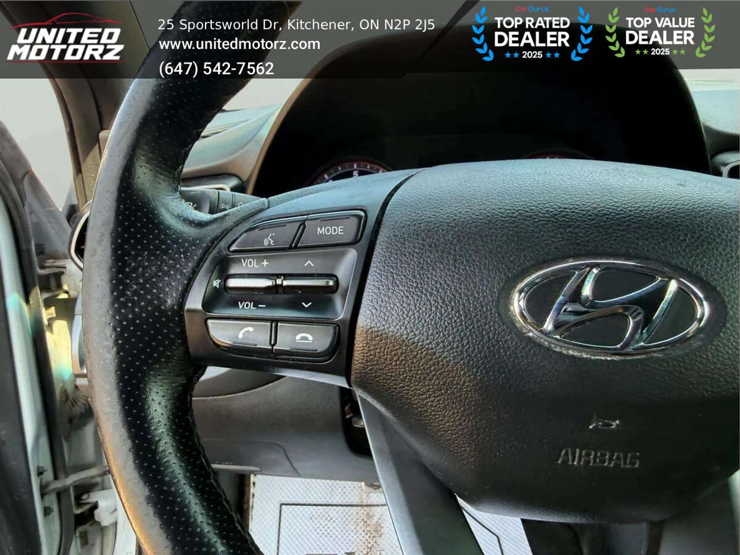 Hyundai Veloster , снимка 13 - Автомобили и джипове - 56019534