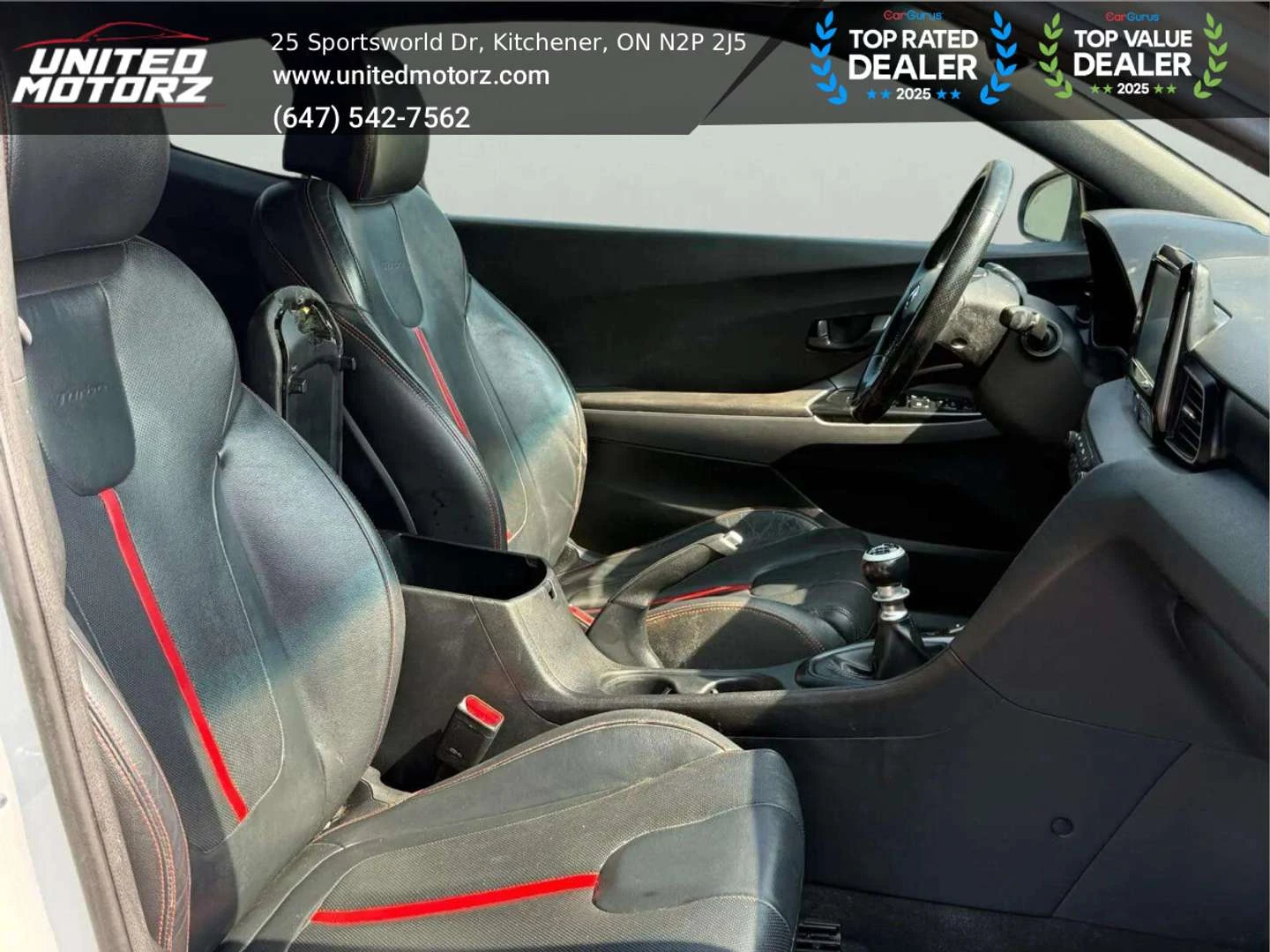Hyundai Veloster , снимка 15 - Автомобили и джипове - 56019534