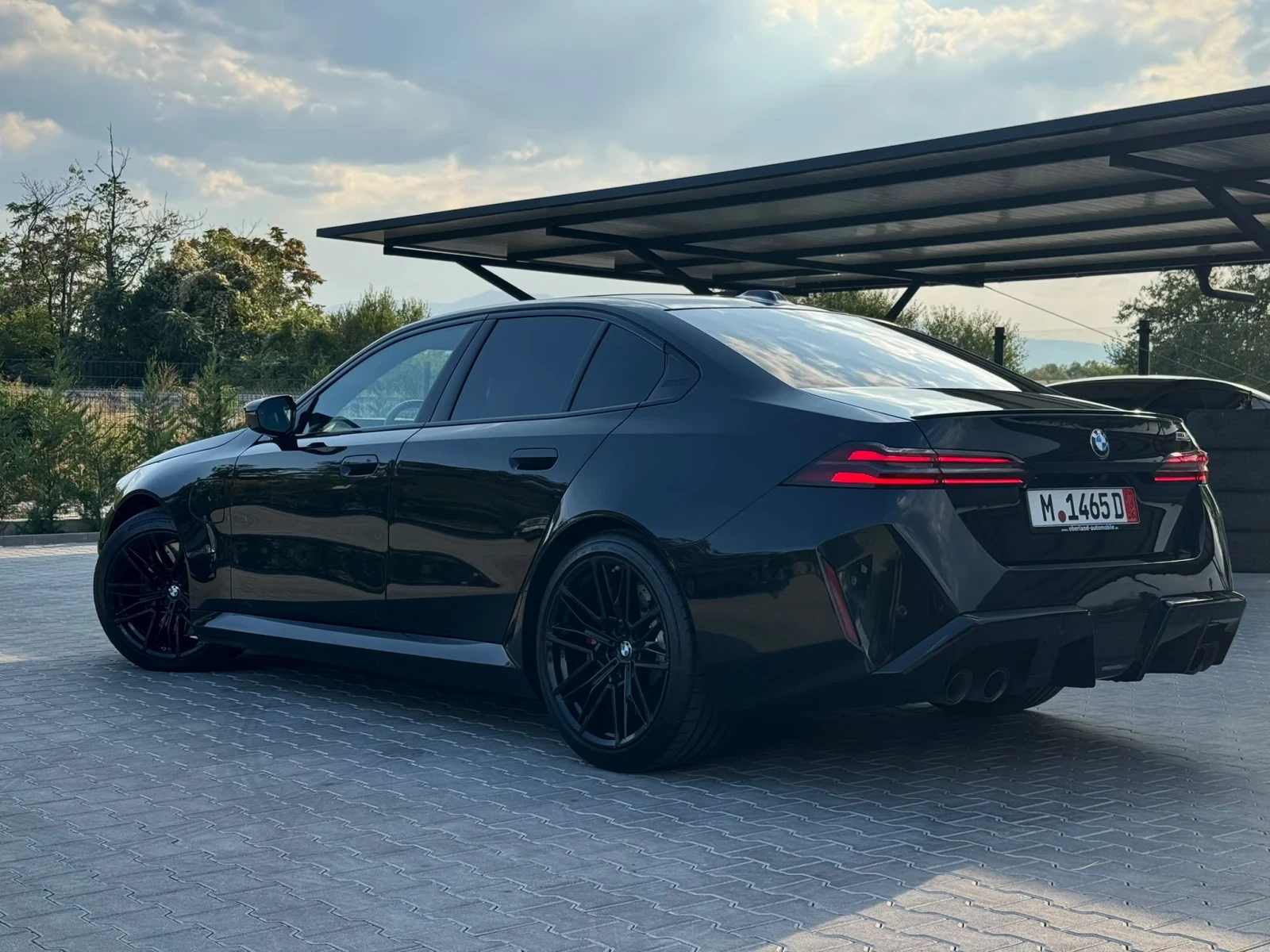 BMW M5 G90 * B&W* Carbon* Ultimate , снимка 4 - Автомобили и джипове - 56228394