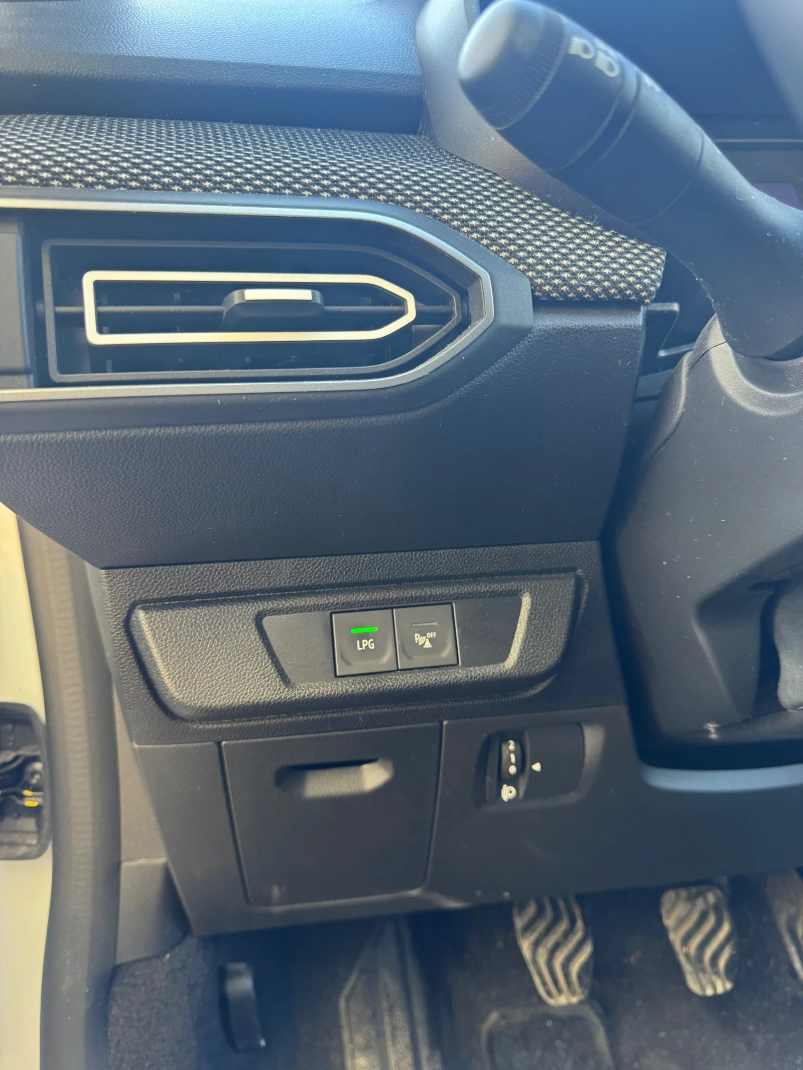Dacia Sandero ������-����� | Mobile.bg � ����������� 7