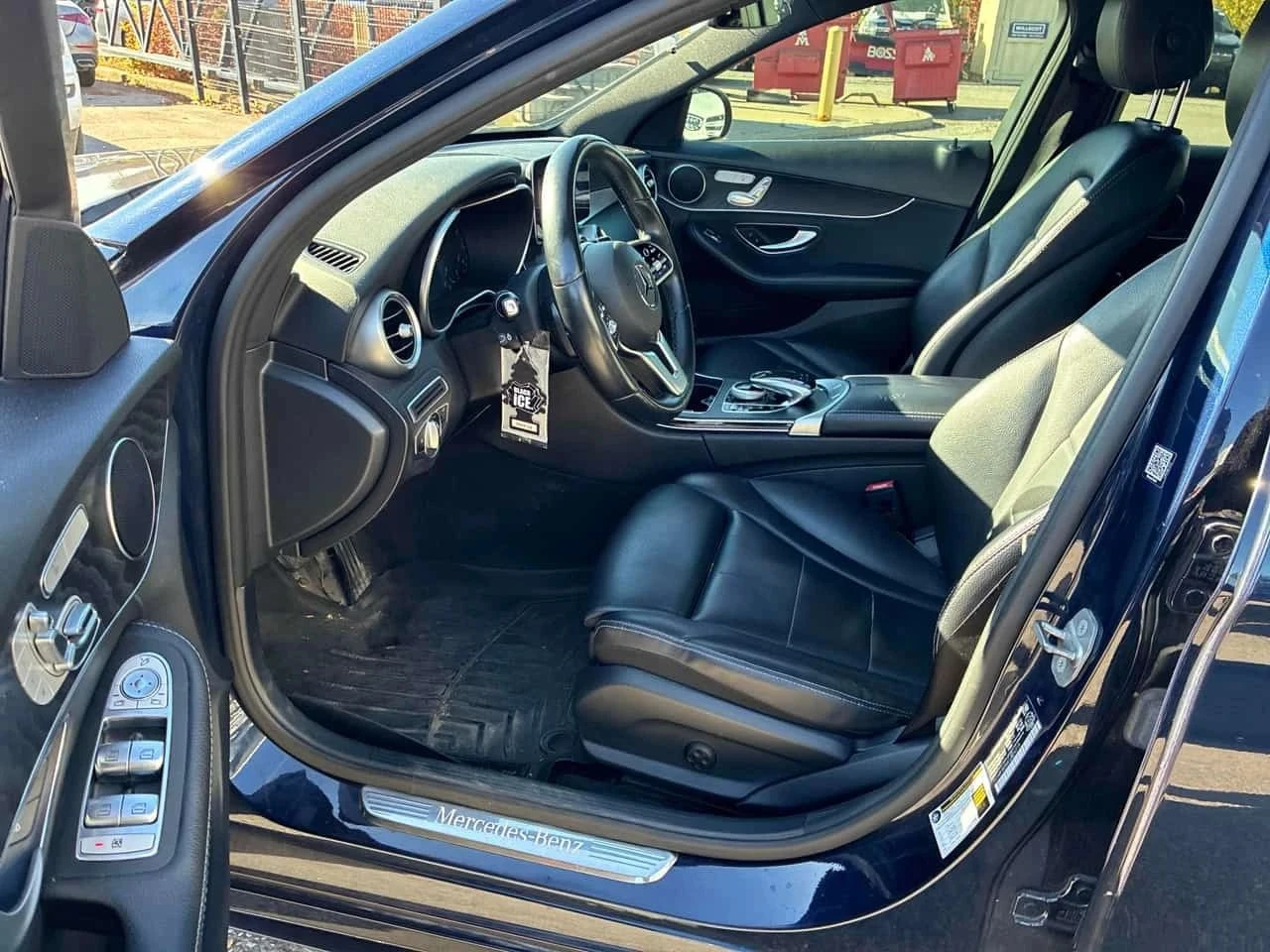 Mercedes-Benz C 300, снимка 4 - Автомобили и джипове - 56728706