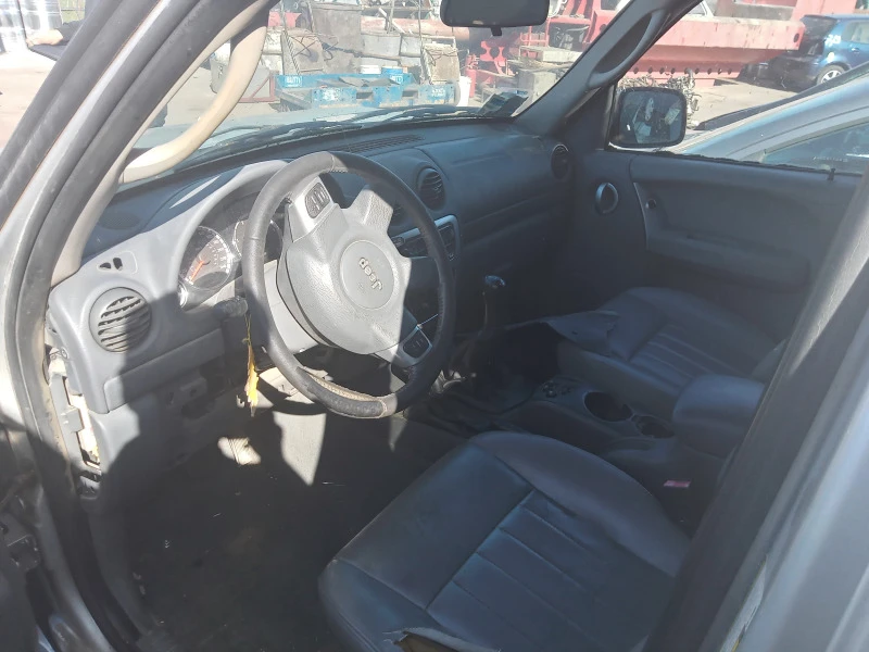 Jeep Cherokee 2.5/2.8 crdi, снимка 4 - Автомобили и джипове - 45613874