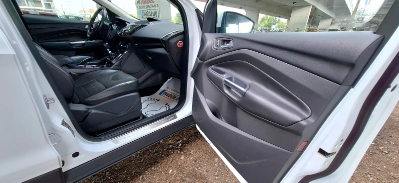 Ford Kuga СЕРВ. ДОК. TITANIUM, снимка 13 - Автомобили и джипове - 51682448