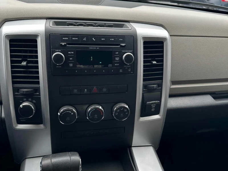 Dodge Ram * Big Horn * CARFAX * БЕЗ ПЪРВОНАЧАЛНА ВНОСКА, снимка 9 - Автомобили и джипове - 52630827