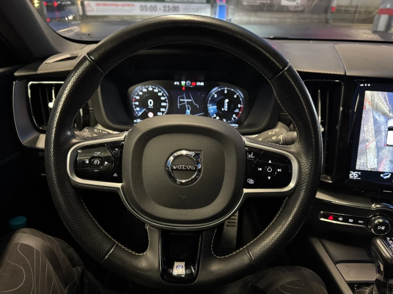 Volvo XC60 2.0D AWD R-design* FULL, снимка 12 - Автомобили и джипове - 53124904